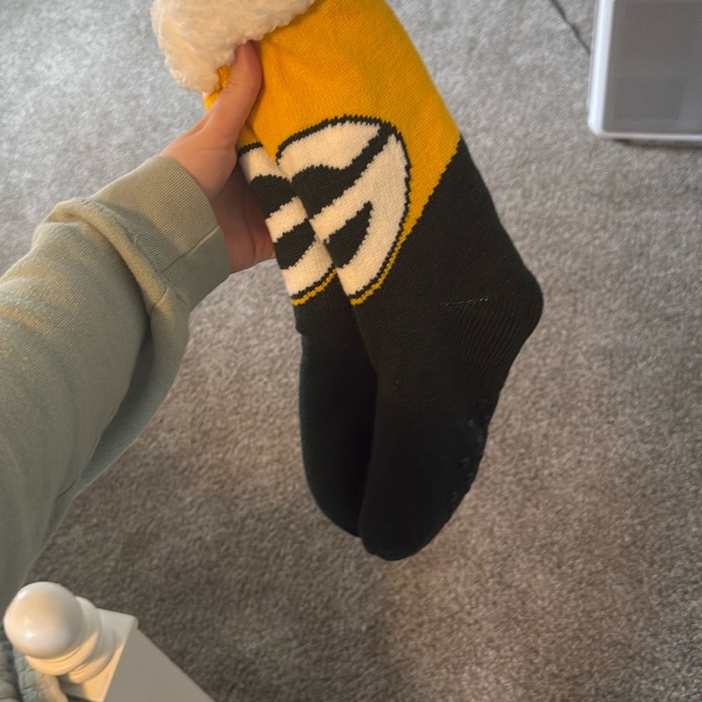 NWT Green Bay Packers Fuzzy Socks